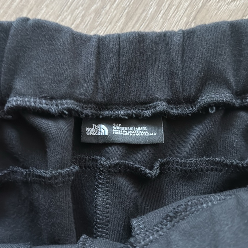 2 Pairs of North Face Black Small And Columbia Khaki Pants Sz 2 - Picture 5 of 13